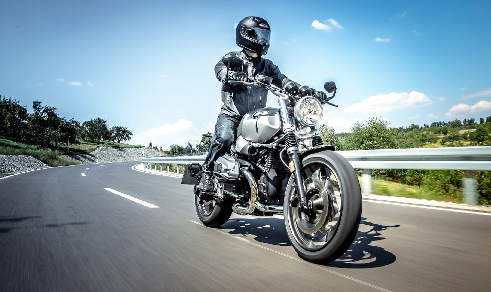 比亚乔摩托车150踏板：时尚与实用兼具之选